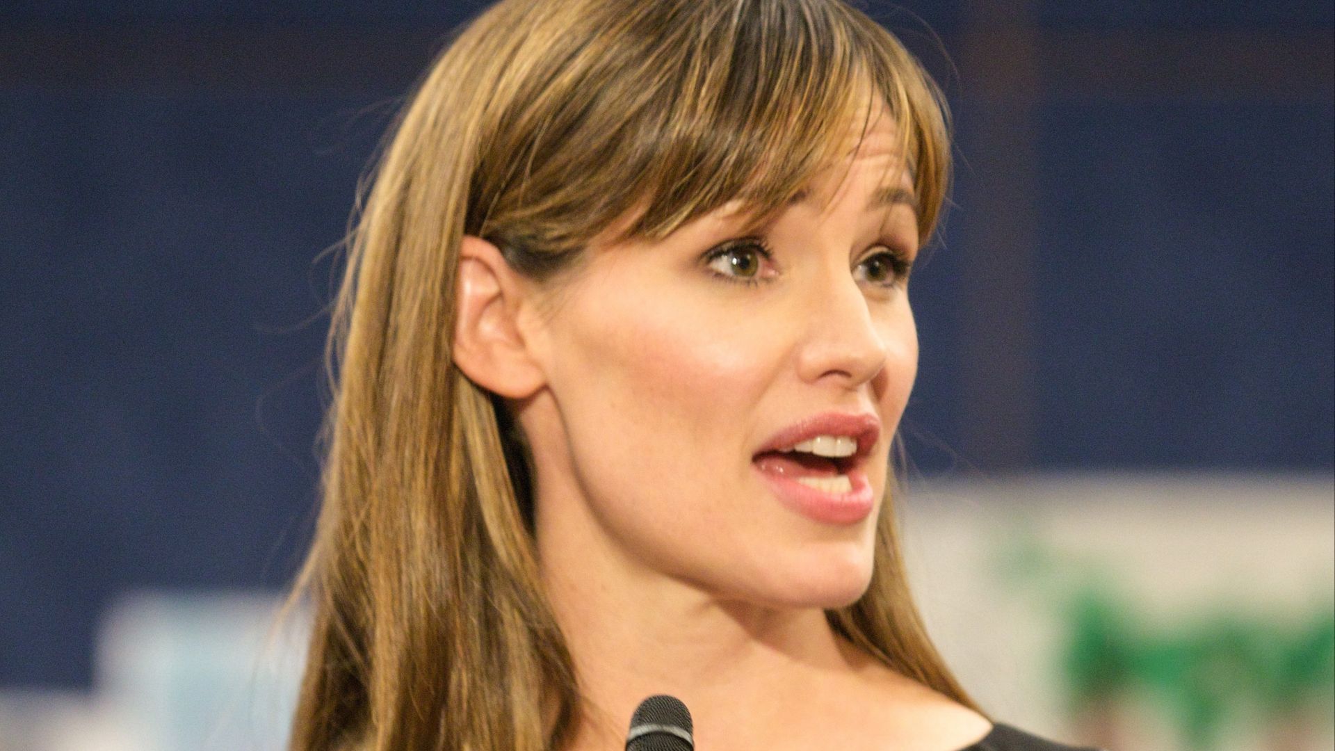 File:Jennifer Garner 2013.jpg