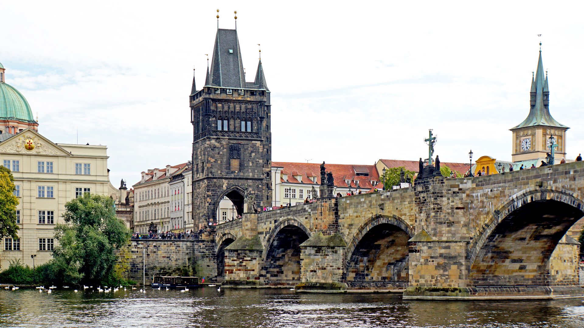 File:Czech-03942 - Charles Bridge (32206192593).jpg