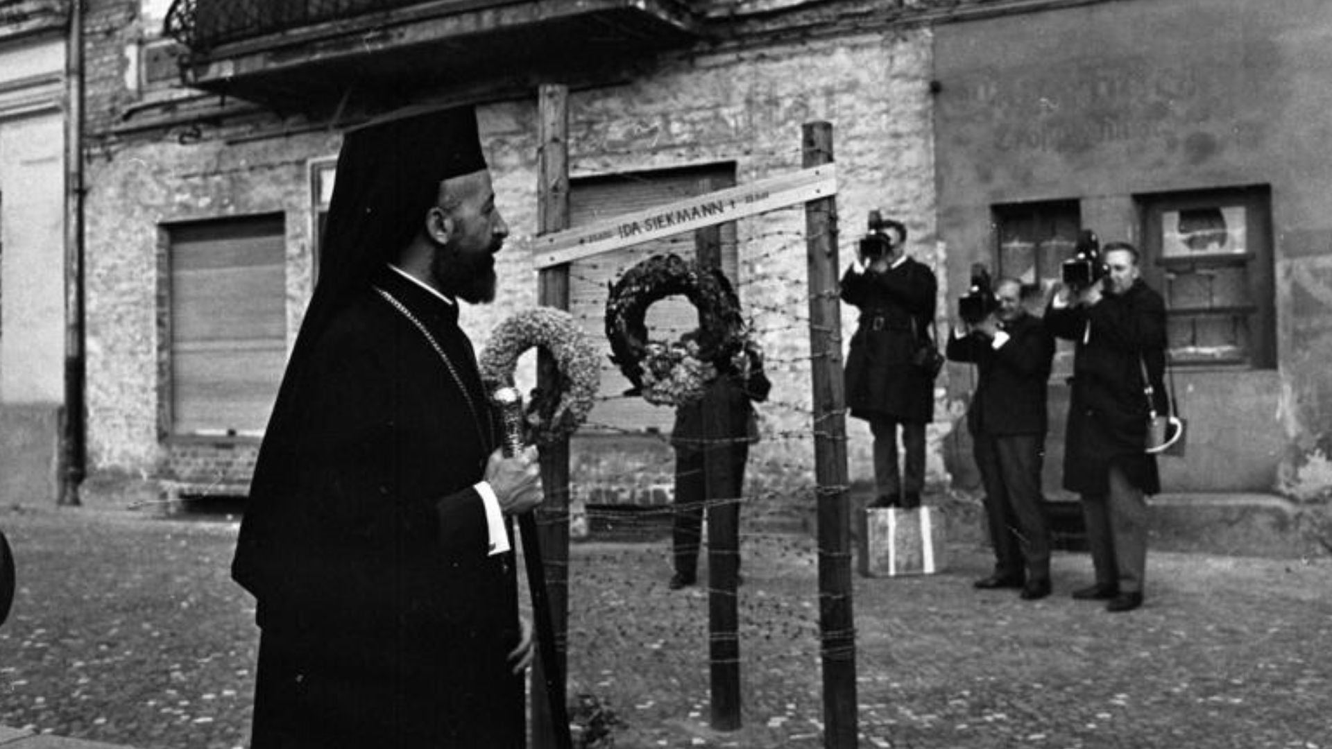File:Bundesarchiv B 145 Bild-F013004-0001, Berlin, Staatsbesuch Präsident von Zypern.jpg