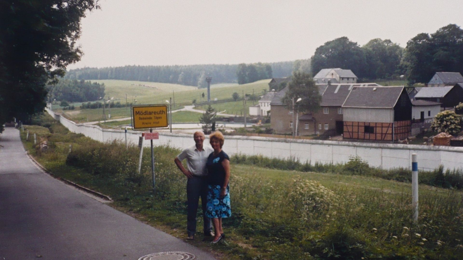 File:19890627 Mödlareuth.JPG