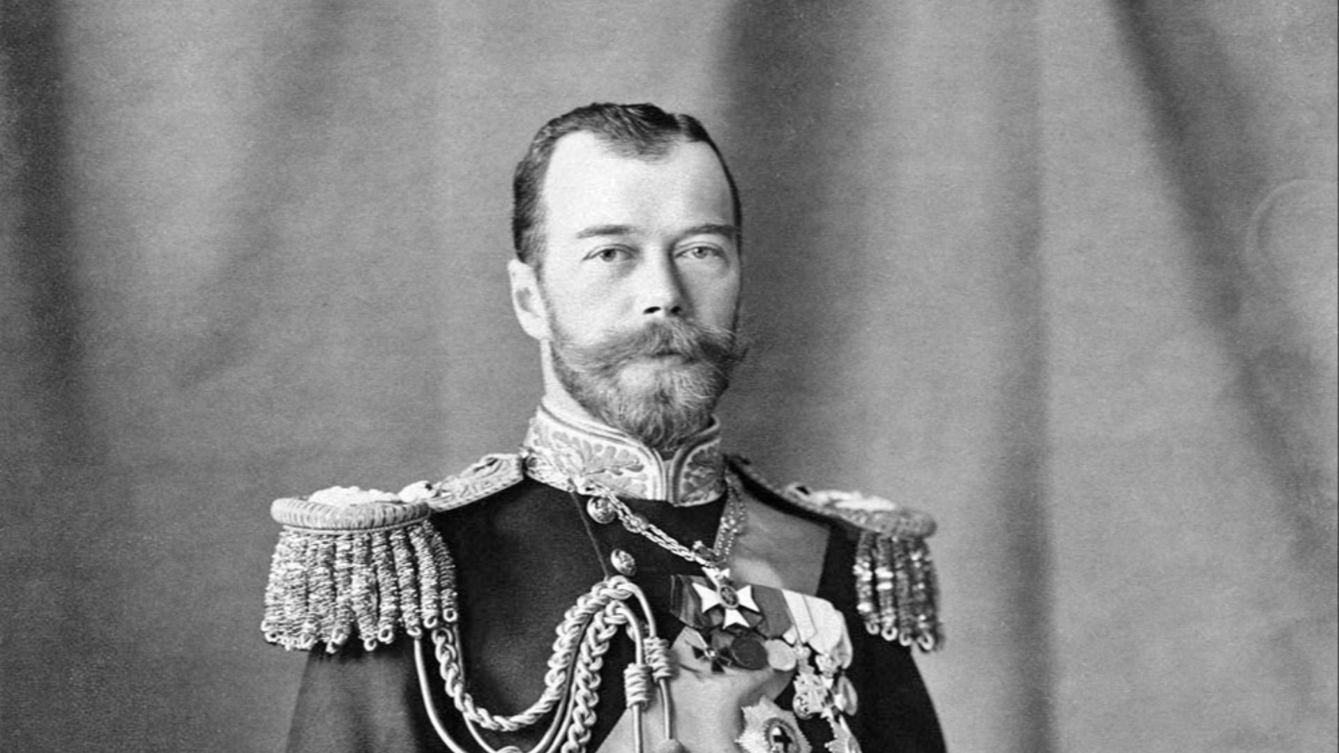 File:Nicholas II by Boissonnas & Eggler c1909.jpg