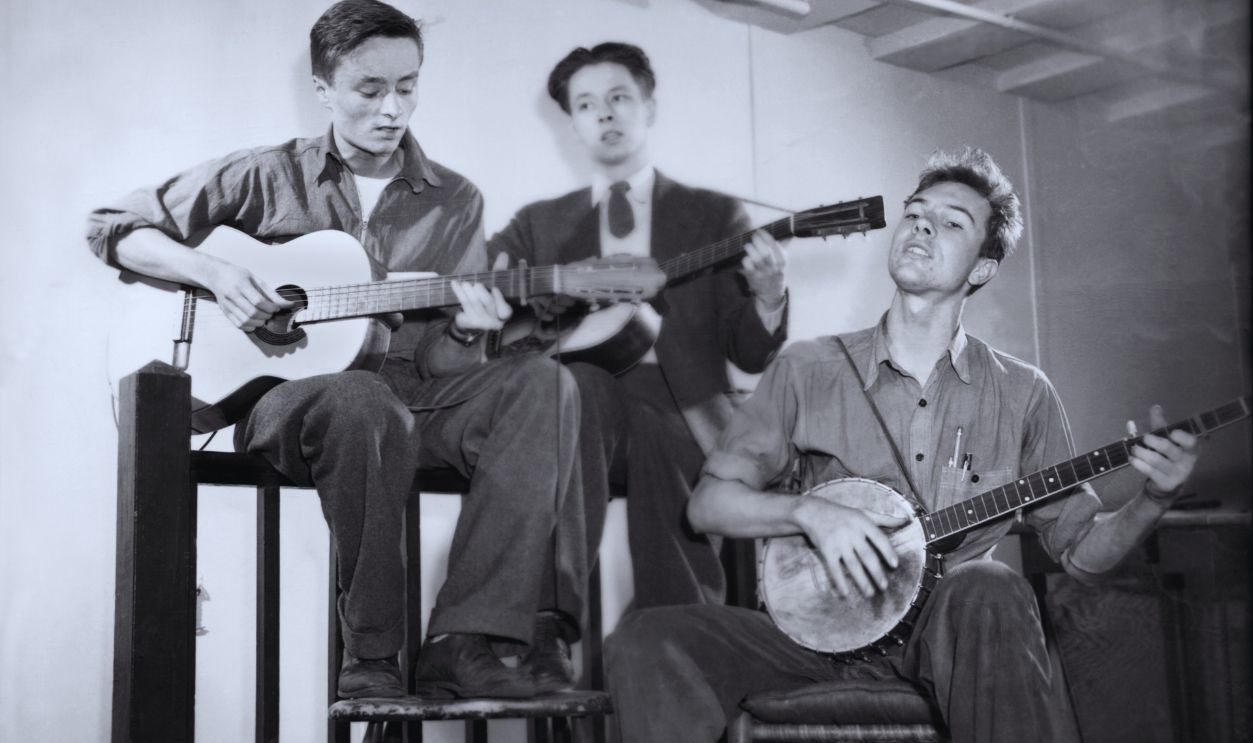 Gettyimages - 140420711, Pete Seeger & Friends From left, Baldwin (Butch) Hawes, John (Peter) Hawes, Pete Seeger, New York, New York, circa 1940. Seeger was one of the founders of the Almanac Singers, and both Hawes brothers played with them at various times.