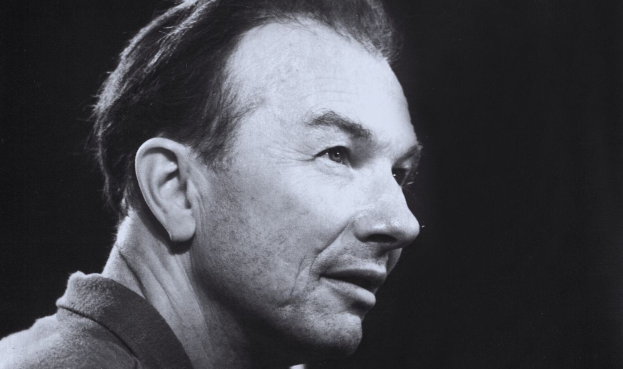 Gettyimages - 1137712979, Pete Seeger performs in East Berlin US folk singer Pete Seeger performs at a TV show in East Berlin, GDR, 03 January 1967. | usage worldwide