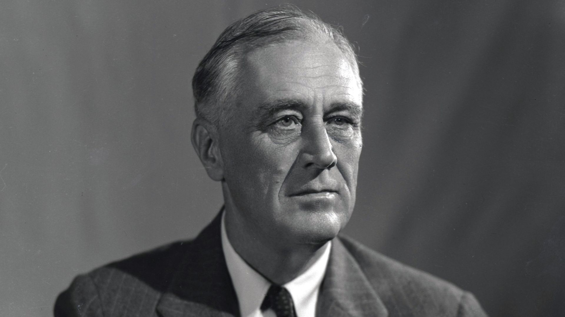 File:1944 portrait of FDR (1).jpg