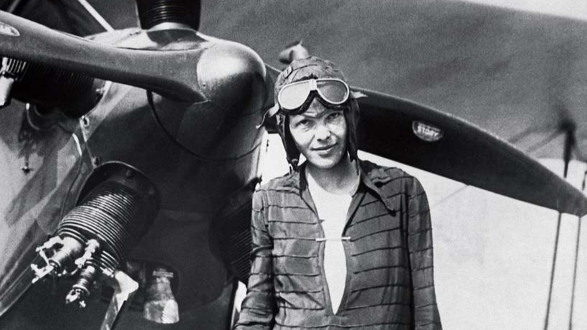 File:Amelia earhart retrato.jpg