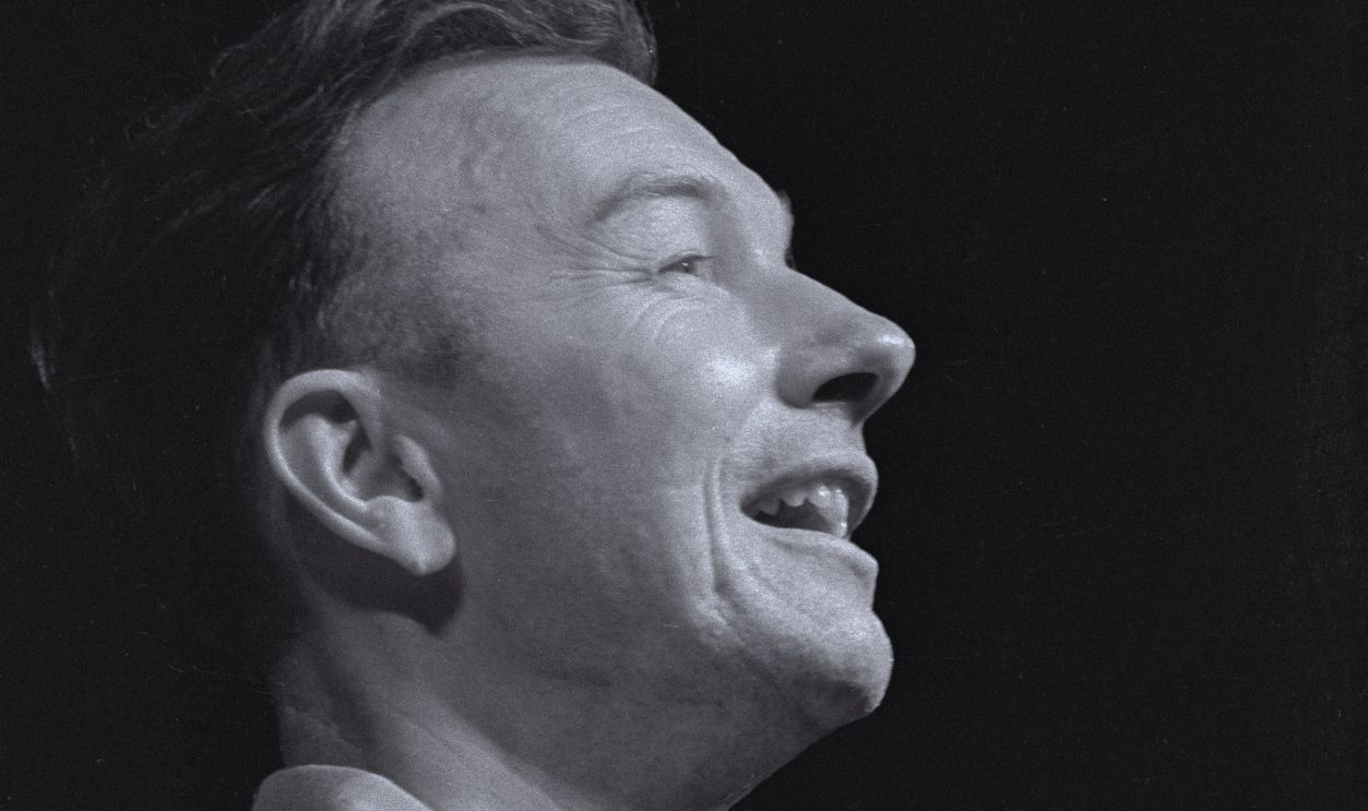 Gettyimages - 109481172, Pete Seeger At Newport Folk Festival Pete Seeger at the Newport Folk Festival, 1963.