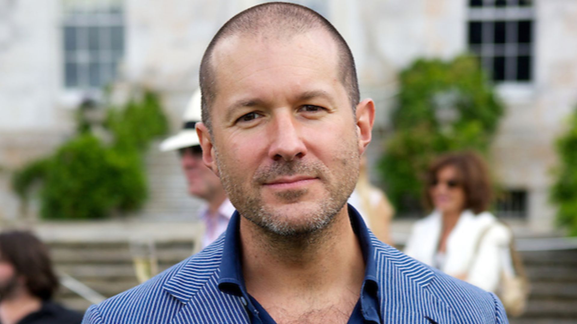 File:Jonathan Ive (OTRS).jpg