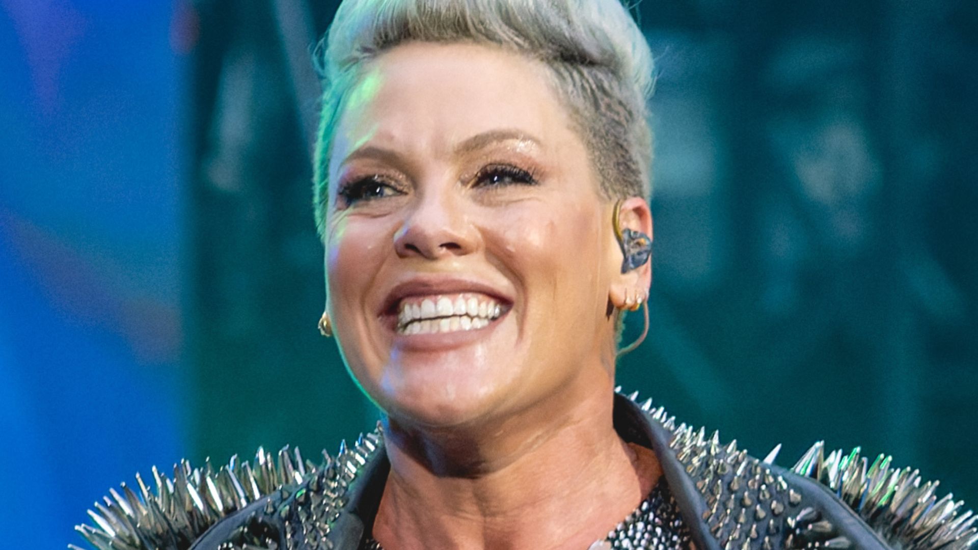 File:PinkSpurs160624 (33 of 156) (cropped).jpg