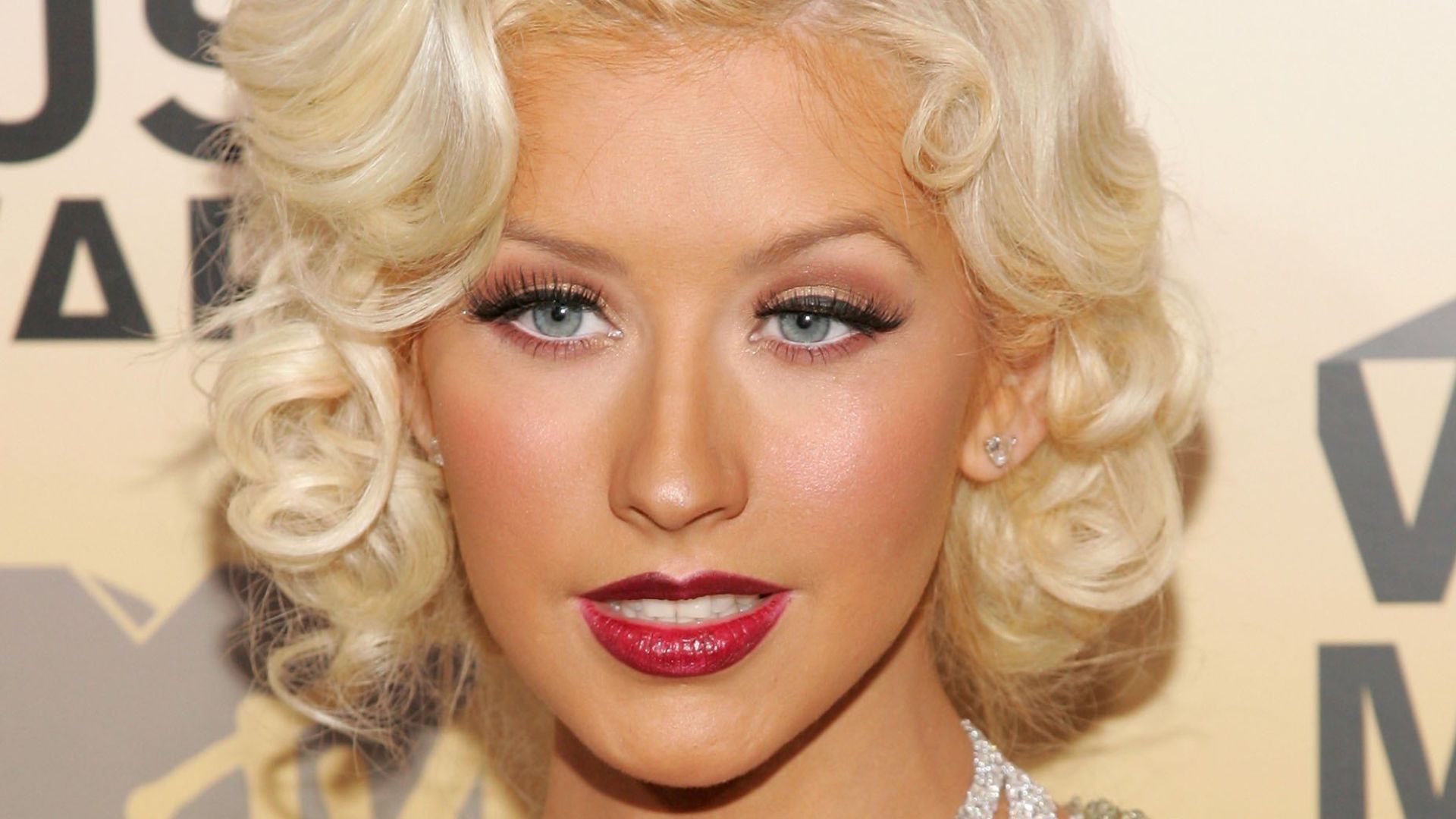 File:Christina Aguilera at the MTV Video Music Awards 2006.jpg