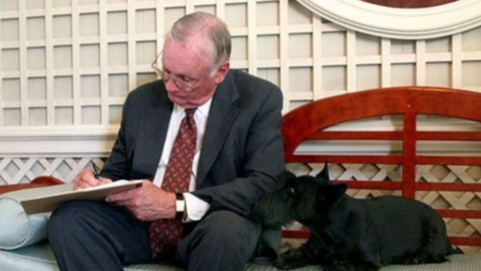 File:Neil Armstrong 2004.jpg