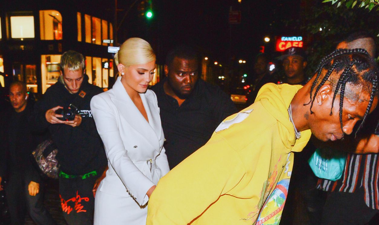 Gettyimages - 1020472216, Celebrity Sightings in New York City - August 20, 2018 NEW YORK, NY - AUGUST 20: Kylie Jenn, and Travis Scott are seen in soho on August 20, 2018 in New York City.