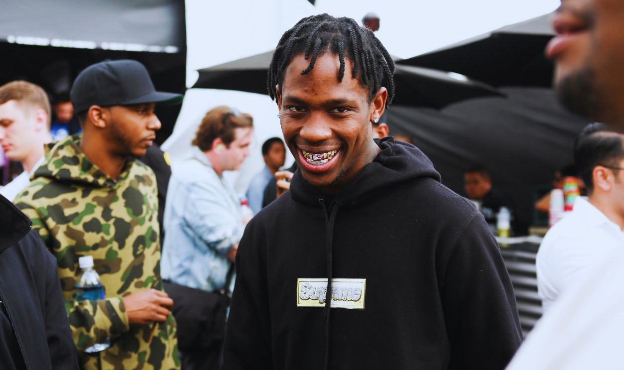 Gettyimages - 478838625, SXSW Film-Interactive-Music - Day 8 AUSTIN, TX - MARCH 14: Travis Scott waits backstage at The Fader Fort presented by Converse during SXSW on March 14, 2014 in Austin, Texas.