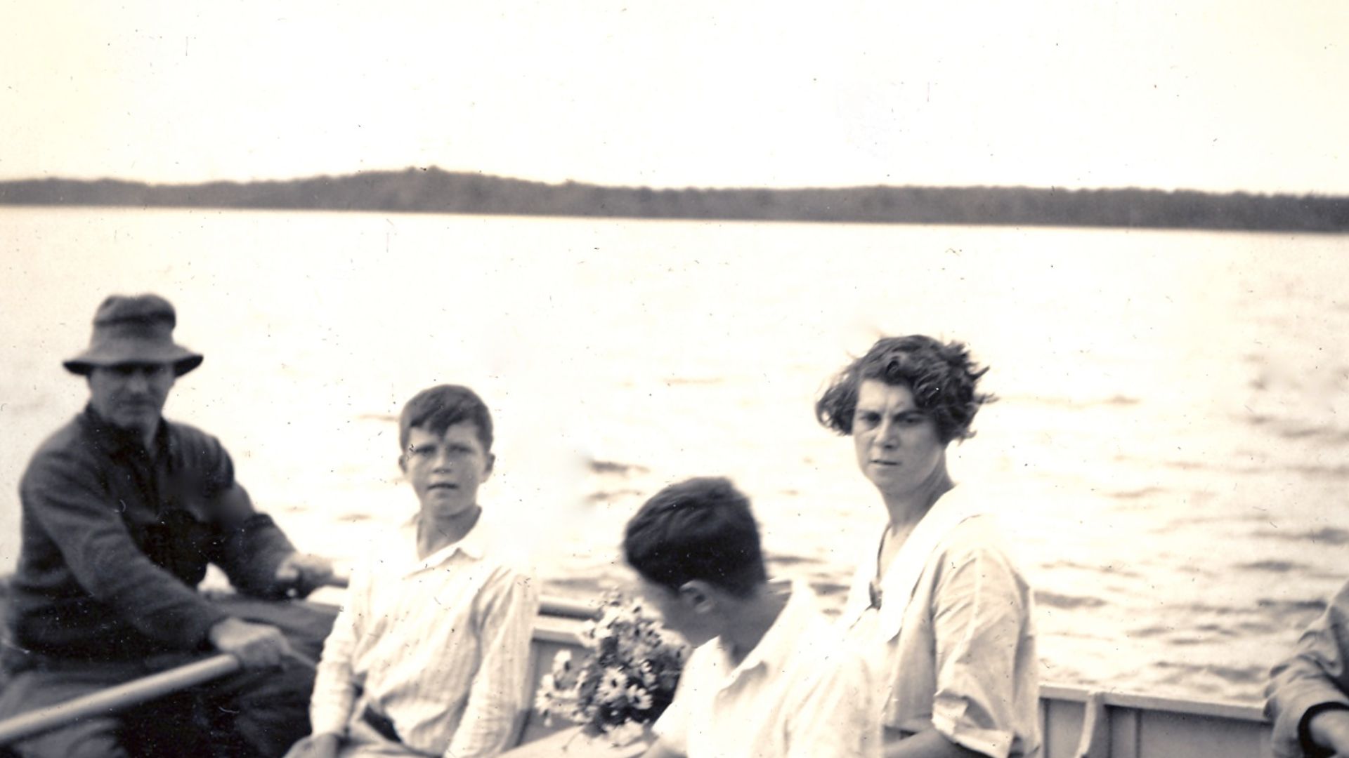 File:Clayton Moore Family - Loon Lake 1925.jpg