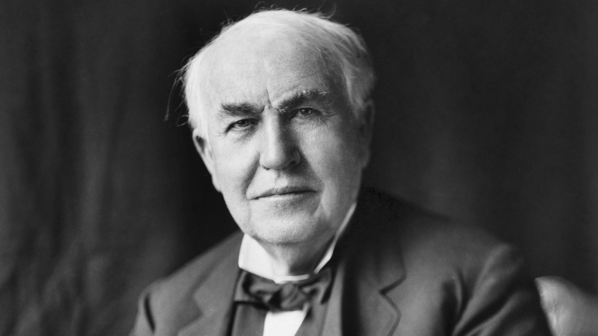 File:Thomas Edison2.jpg