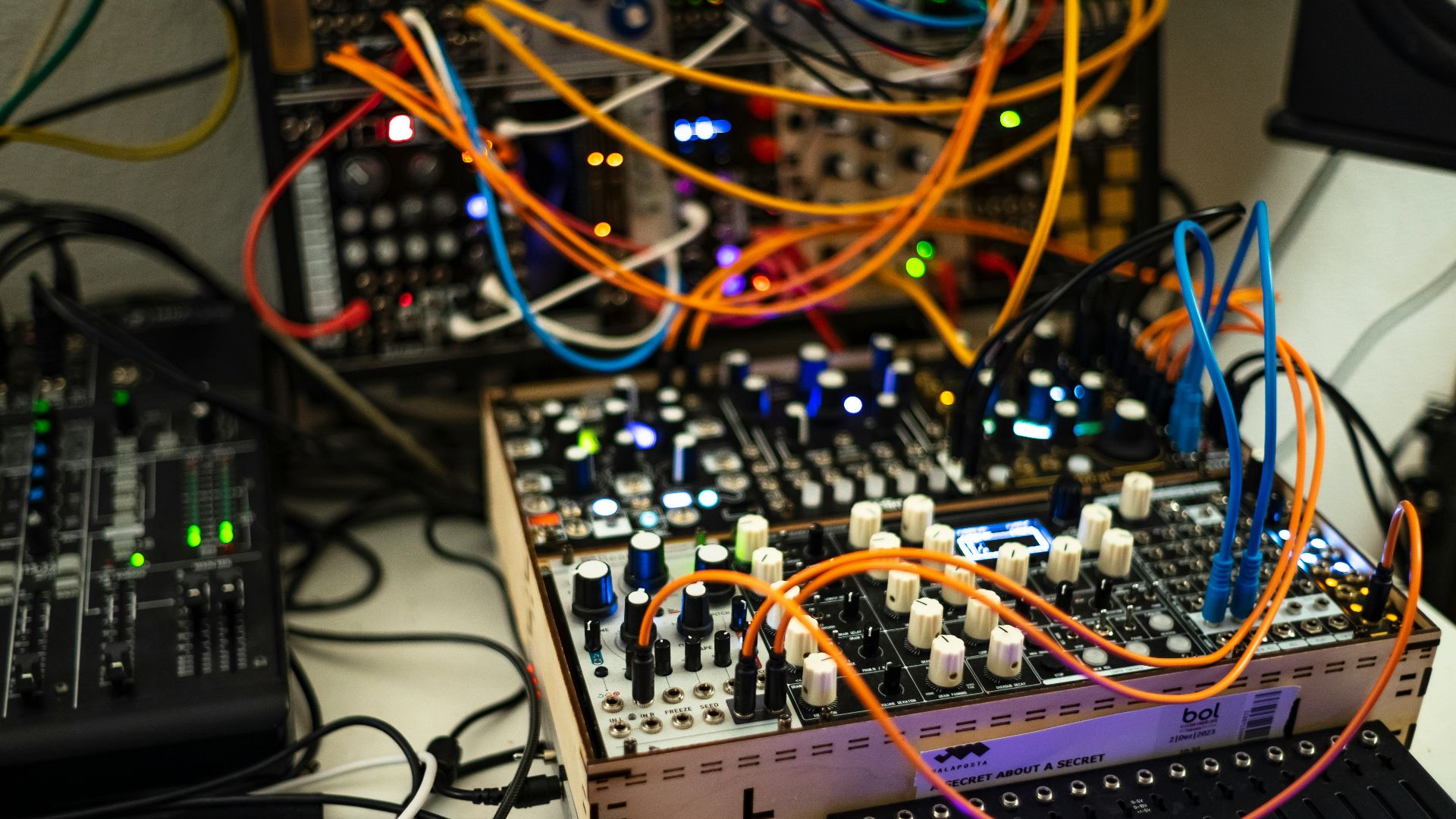 a bunch of electronic equipment sitting on top of a table