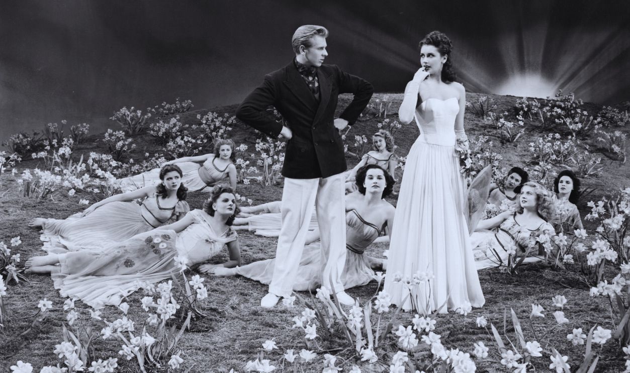 Gettyimages - 3288442, London Town 1946: Kay Kendall (1926 - 1959) with Lucas Novinga during the number 'My Heart Goes Crazy' in the musical film 'London Town'. The film was directed by Wesley Ruggles for GFD.