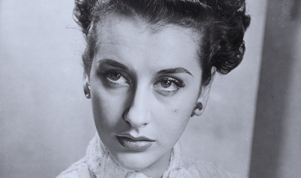 Gettyimages - 3091772, Kay Kendall 17th September 1945: British leading actress Kay Kendall.