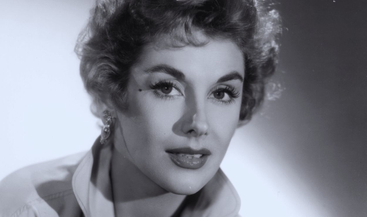 Gettyimages - 156478763, Kay Kendall Kay Kendall in a publicity portrait, Circa 1957.