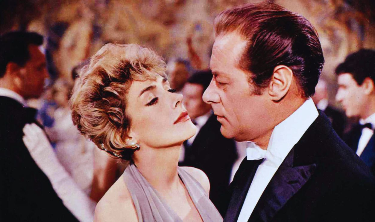 Gettyimages - 1262812390, Was Weiß Mama Von Liebe? Aka. The Reluctant Debutante, Usa 1958 Kino. Was weiß Mama von Liebe? aka. The Reluctant Debutante, USA, 1958 Regie: Vincente Minnelli Darsteller: Rex Harrison, Kay Kendall, John Saxon.