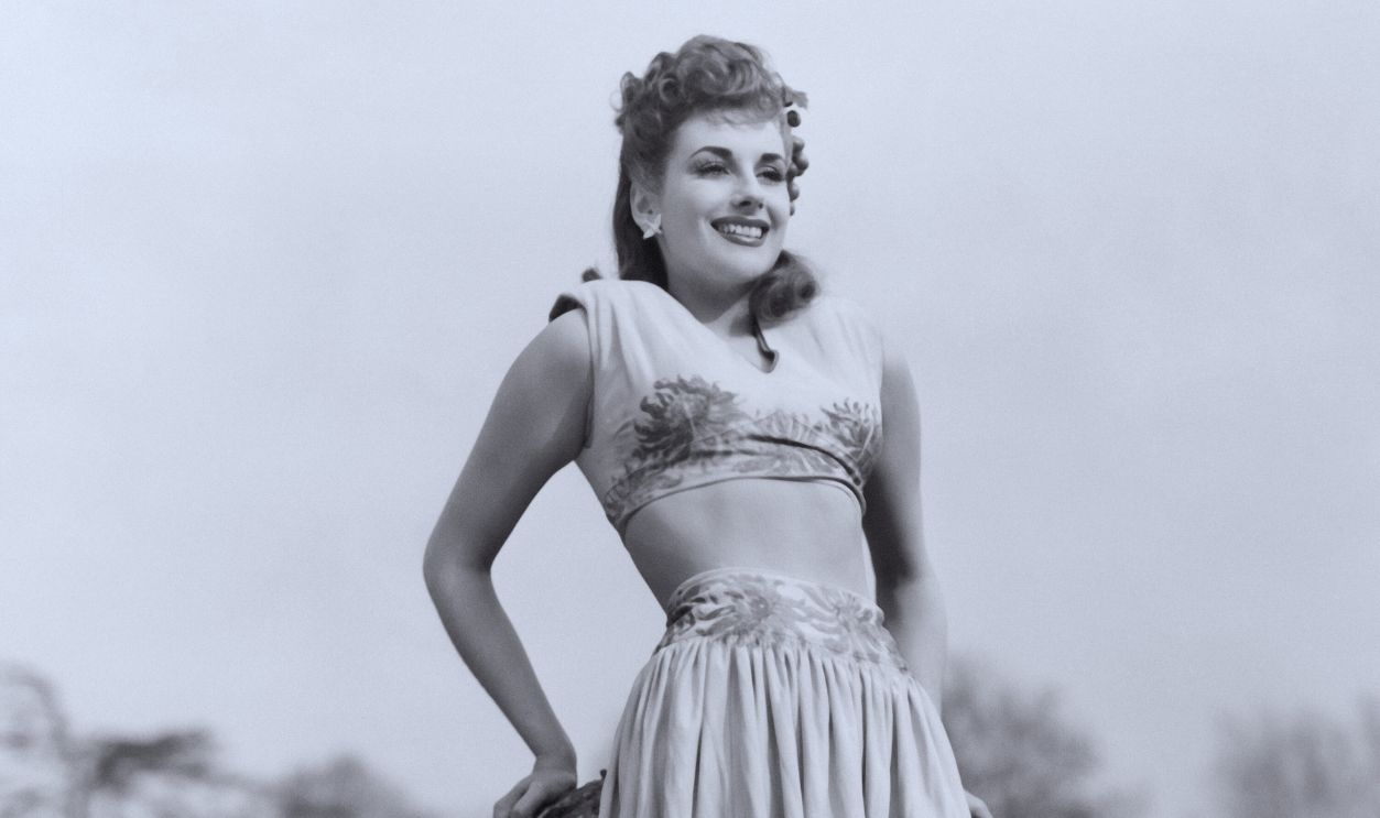 Gettyimages - 1492288536, Kay Kendall Kay Kendall (1927 - 1959) English actress poses as a teenager for her first credited feature 'London Town' 1946.