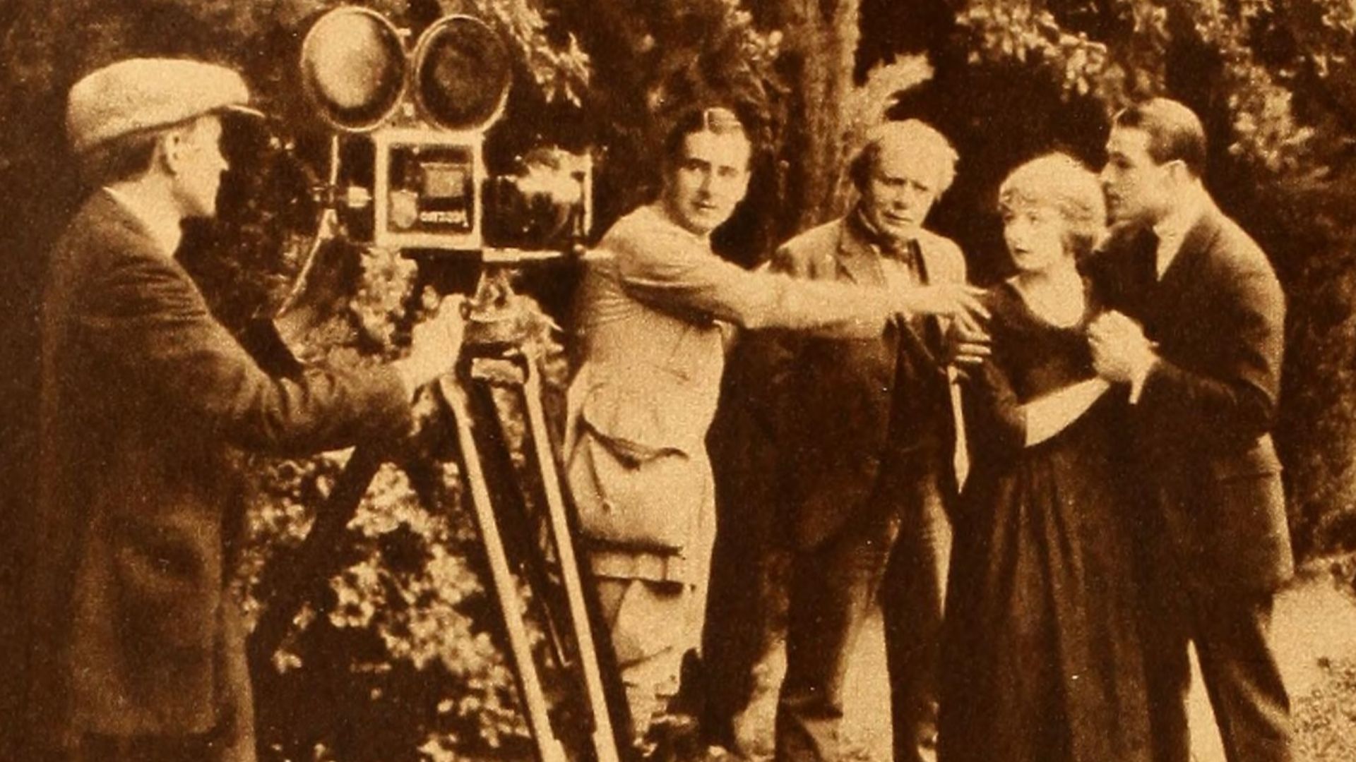 File:On the set of The Conquering Power.jpg