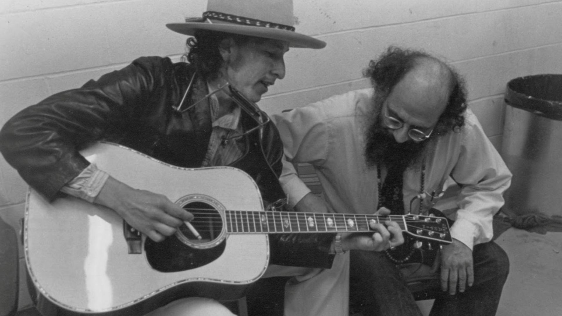 File:Allen Ginsberg and Bob Dylan by Elsa Dorfman.jpg