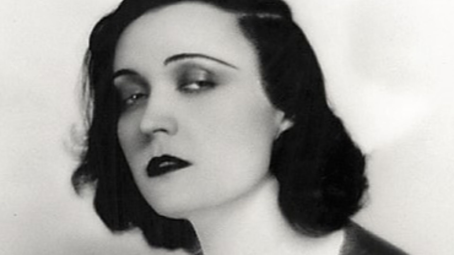 File:Pola Negri Ball.jpg