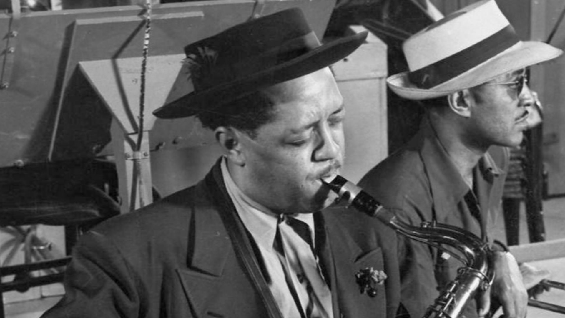 File:Lester-Young-LIFE-1944.jpg