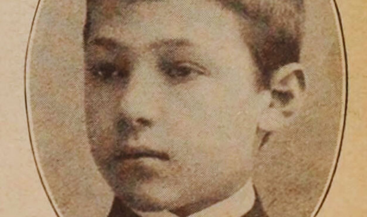 Young Rudolph Valentino