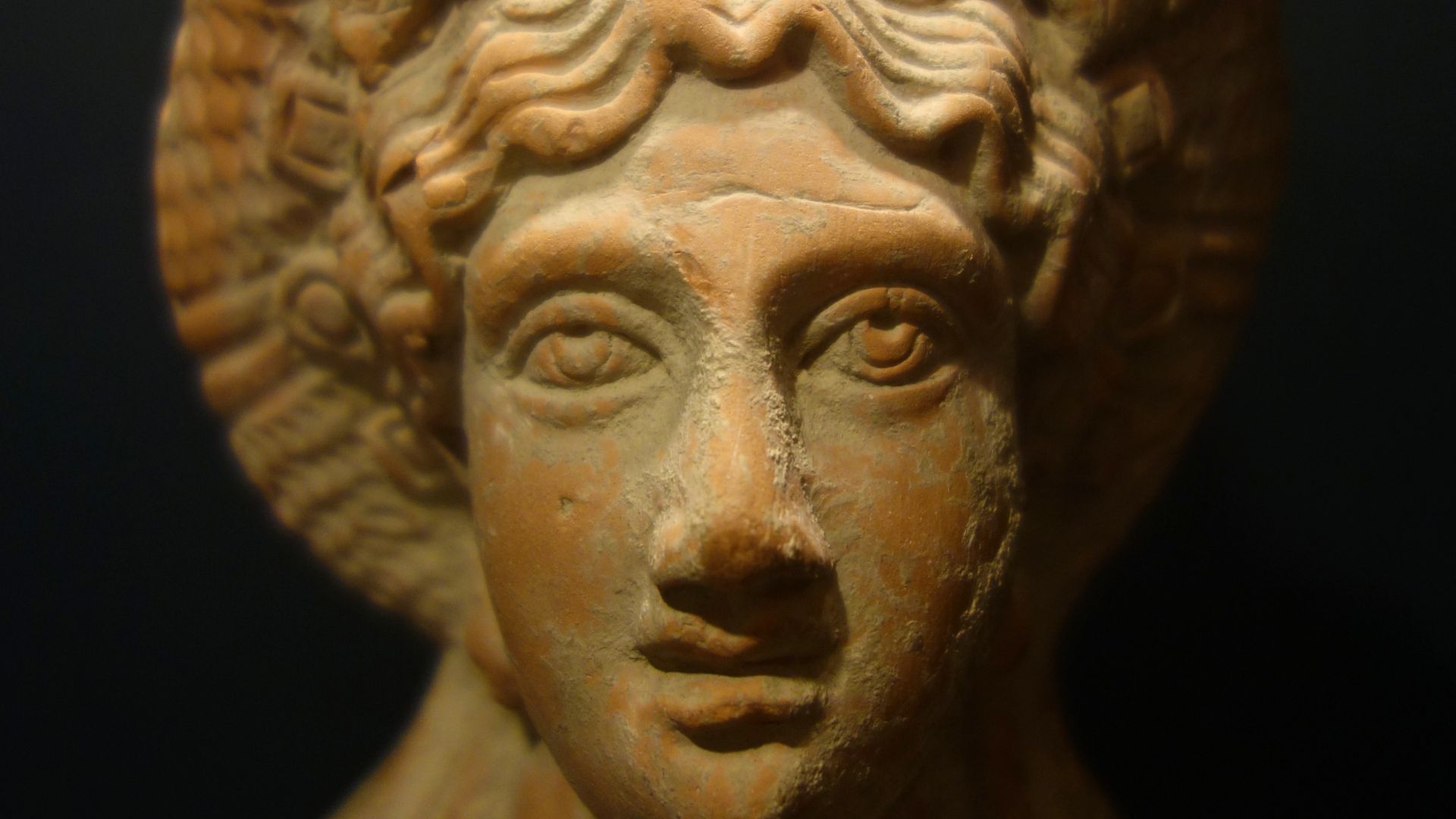 File:Bust of the goddess Isis, Egypt, 10 BC - 40 AD, terracotta - Huntington Museum of Art - DSC04811.JPG