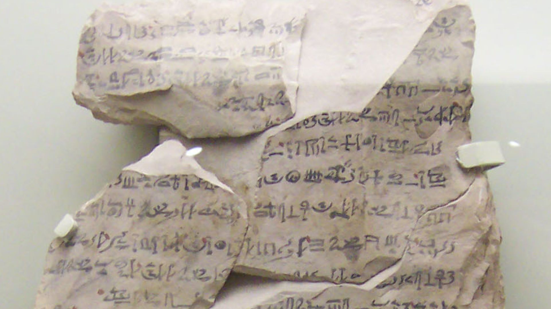 File:Heratic script limestone.jpg