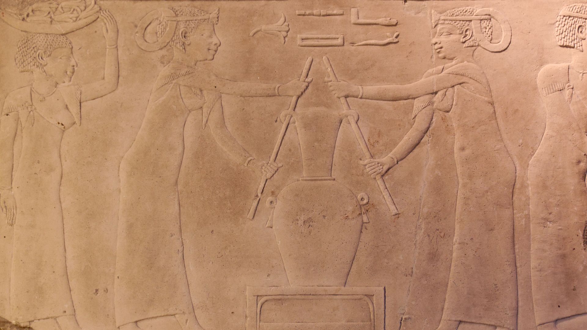 File:Lily perfume Louvre E11162.jpg