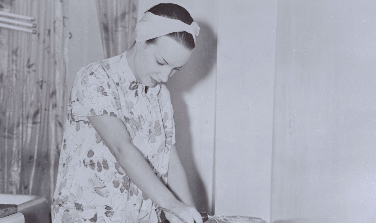 Gettyimages - 517442162, Carmen Miranda Ironing (Original Caption) Carmen Miranda, the heat wave from Brazil, seems to be doing her own ironing (it may be for the benefit of the cameraman), at her New York hotel. Things were serene along Broadway until Miranda came up from Rio de Janeiro with her retinue of native songs, sung in her own inimitable manner, and zowie, the rave notices started pouring in. She speaks only Portuguese.