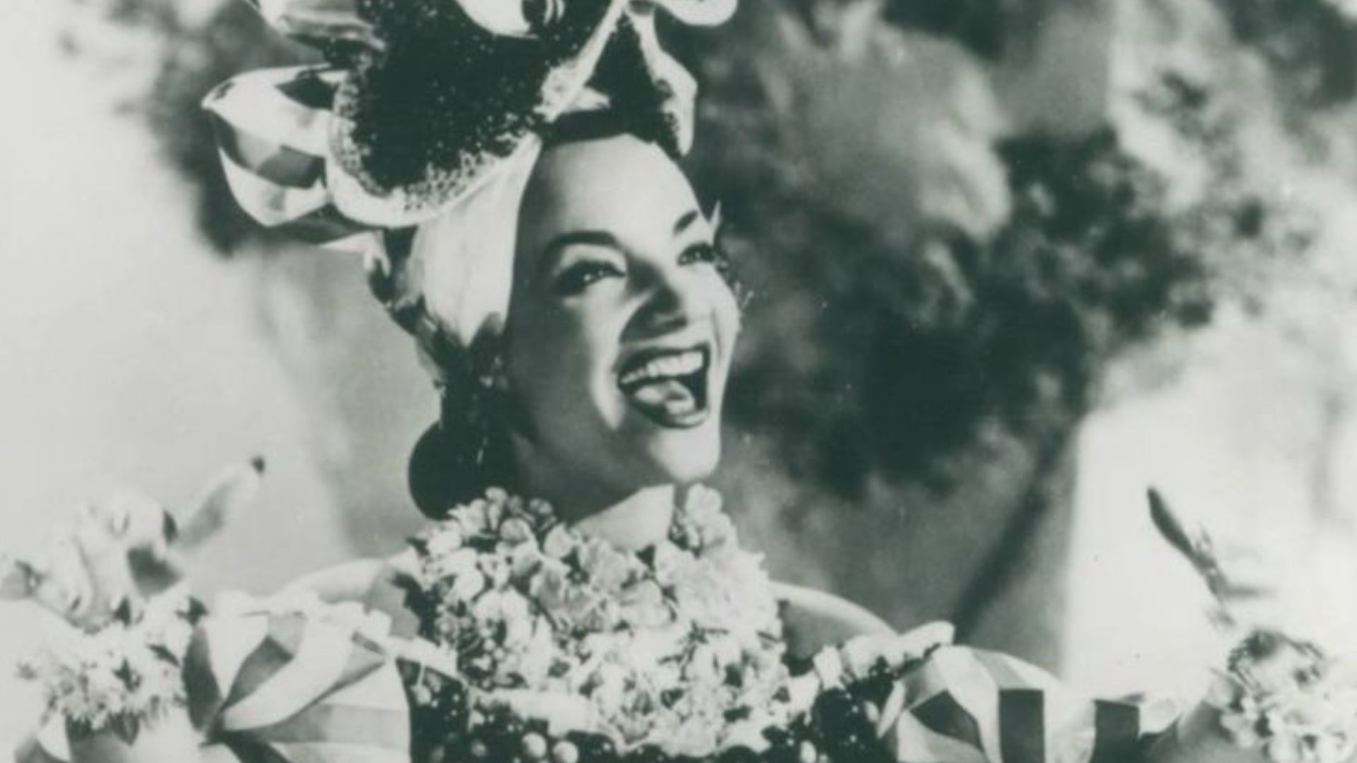 File:Carmen Miranda, no filme Aconteceu em Havana 1.jpg