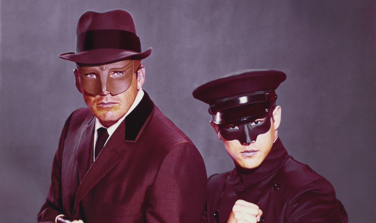 Gettyimages - 607432070, On the set of 'The Green Hornet' American actor Van Williams and Chinese American martial artist and actor Bruce Lee on the set of TV series The Green Hornet, created by George W. Trendle.