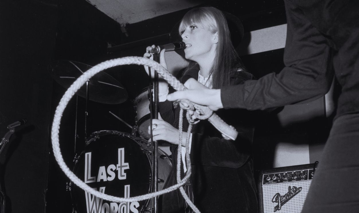 Gettyimages - 3200790, Chanteuse Nico