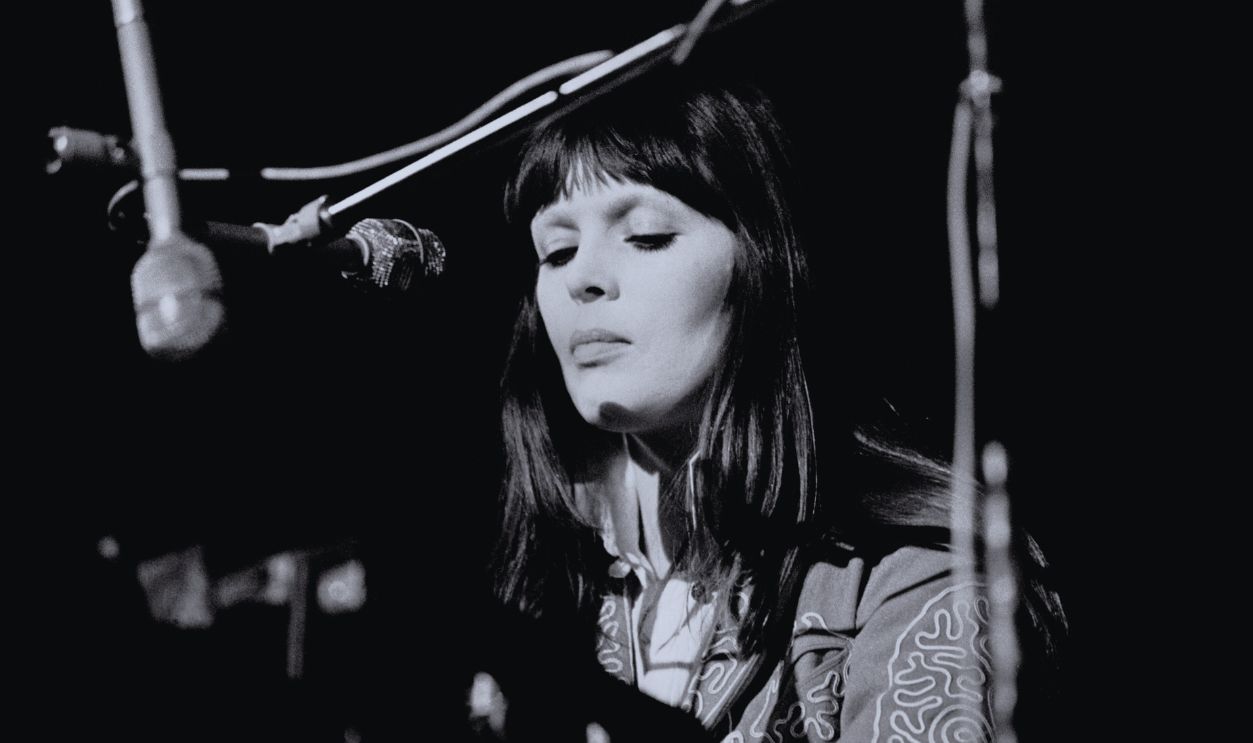 Gettyimages - 93182579, Nico Performs Live In Amsterdam AMSTERDAM, NETHERLANDS: Nico performs live in Amsterdam, Holland in 1971