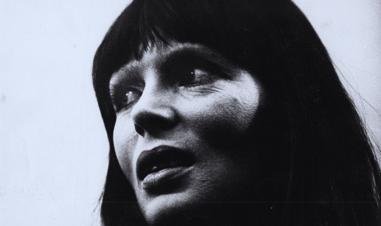 Gettyimages - 93182621, Nico Posed In Amsterdam AMSTERDAM, NETHERLANDS: Nico posed in Amsterdam, Holland in 1971