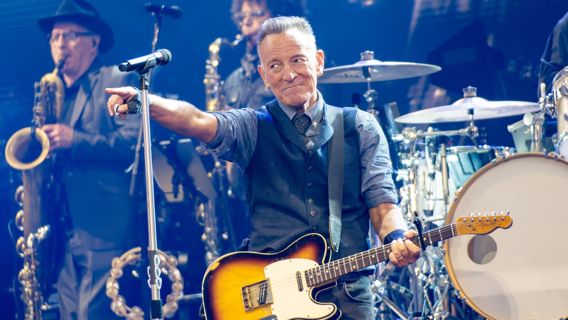 File:SpringsteenCardiff050524 (138 of 166) (53704146372).jpg