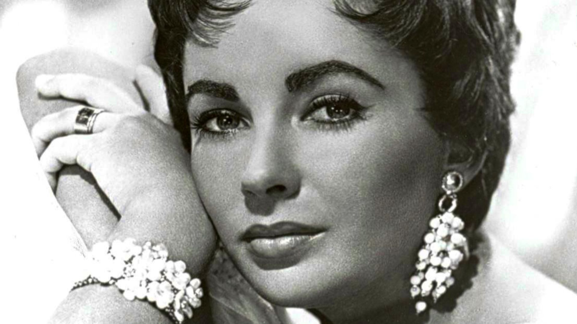 File:Elizabeth Taylor 1.JPG