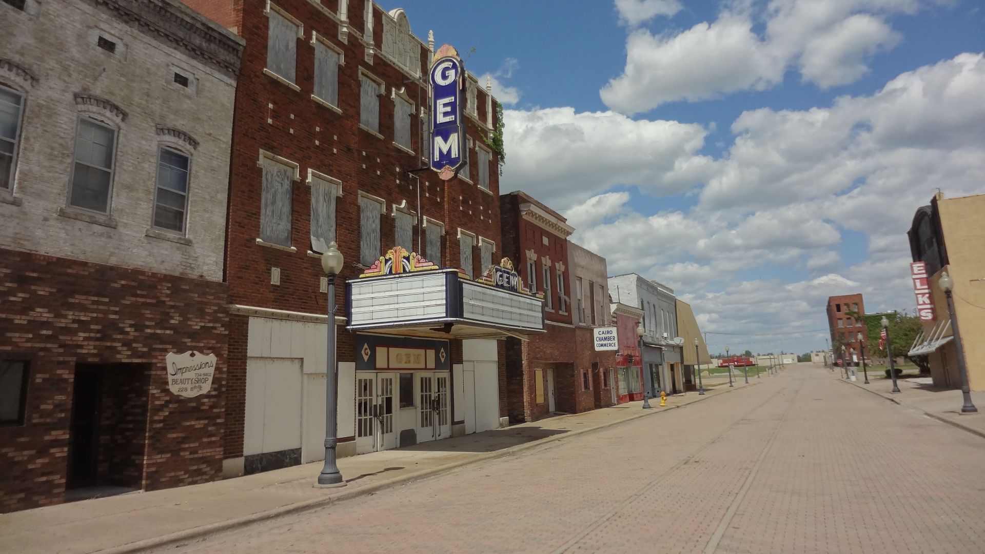 File:Gem Theater building in Cairo Illinois 2012 02.jpg