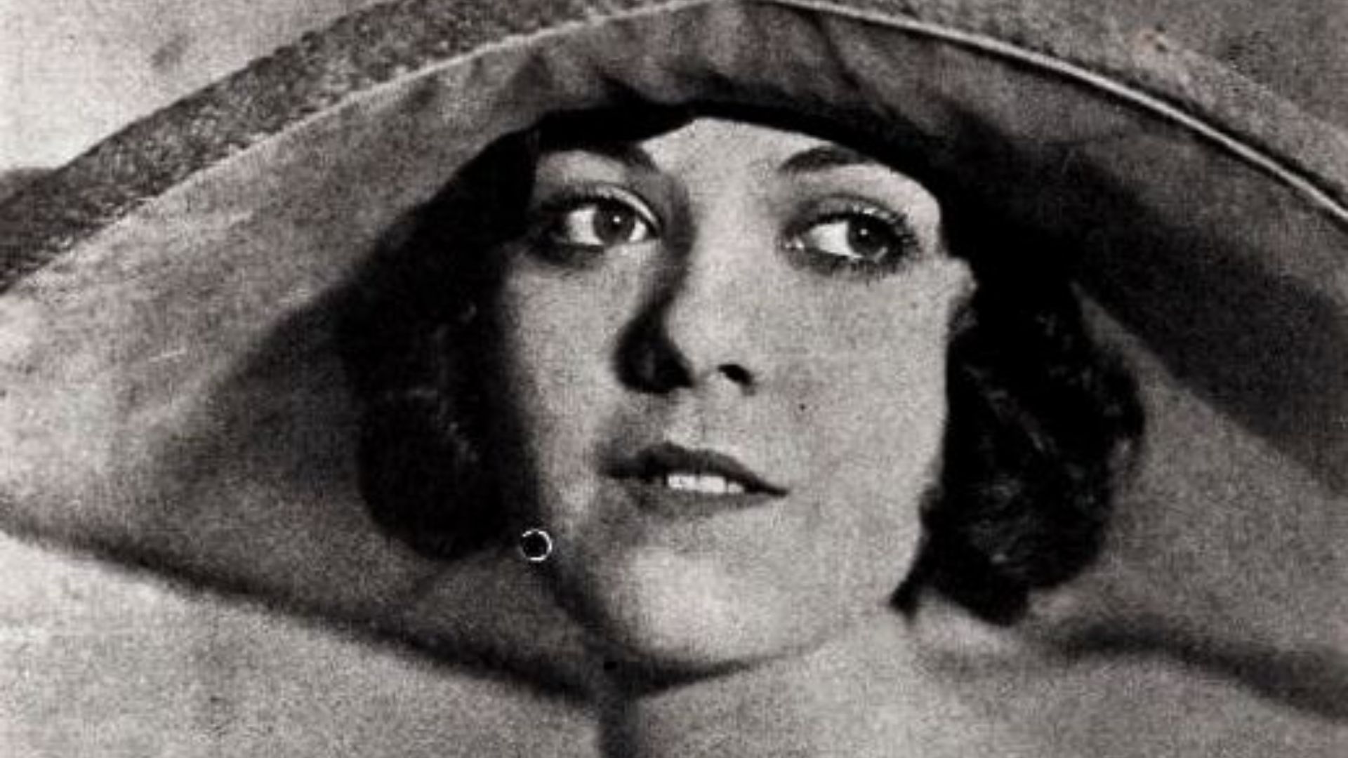 File:Lila Lee - Jan 1922 EH.jpg