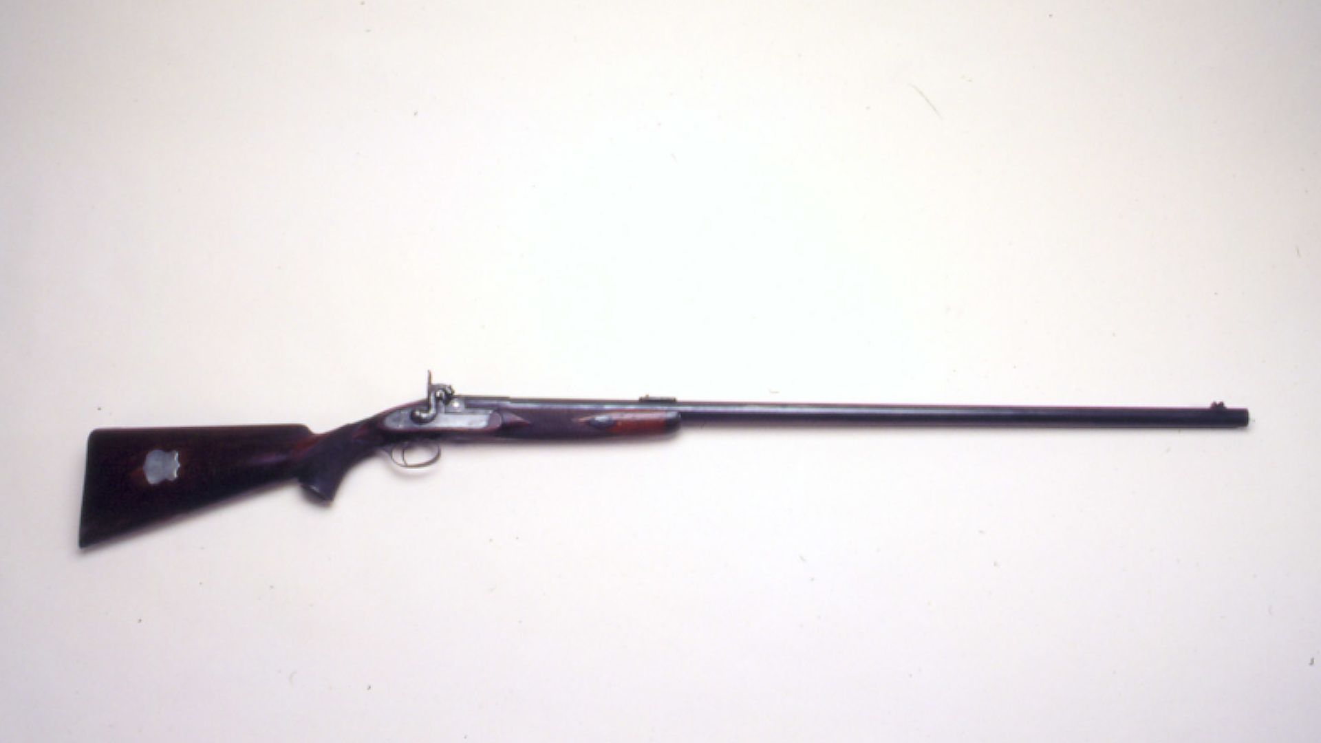 File:Rifle (AM 776140-12).jpg