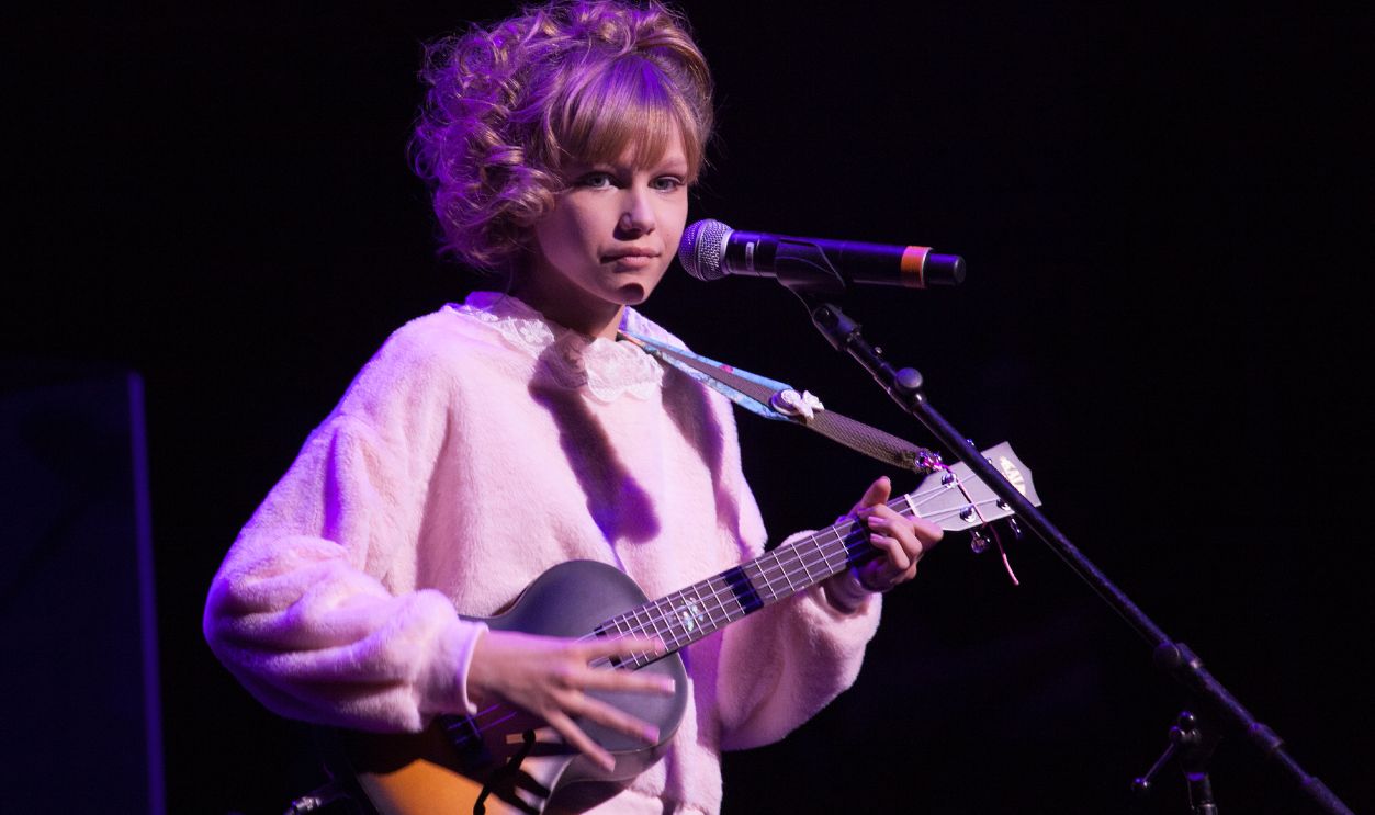 Gettyimages - 627619696, Cyndi Lauper's True Colors Fund Hosts 6th Annual Home For The Holidays Concert NEW YORK, NY - DECEMBER 03: Grace Vanderwaal performs onstage during the 6th Annual Home For The Holidays Concert at Beacon Theatre on December 3, 2016 in New York City.
