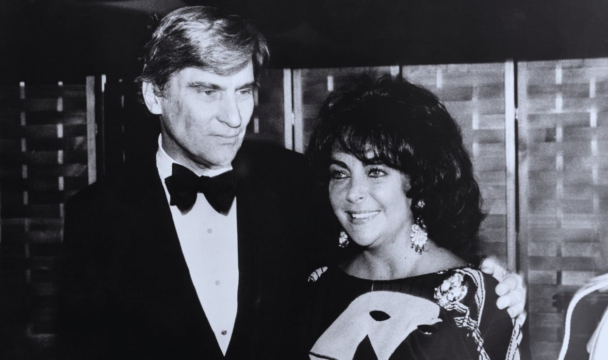 Gettyimages - 613494108, John Warner and Liz Taylor at Awards Banquet John Warner and Liz Taylor at Awards Banquet
