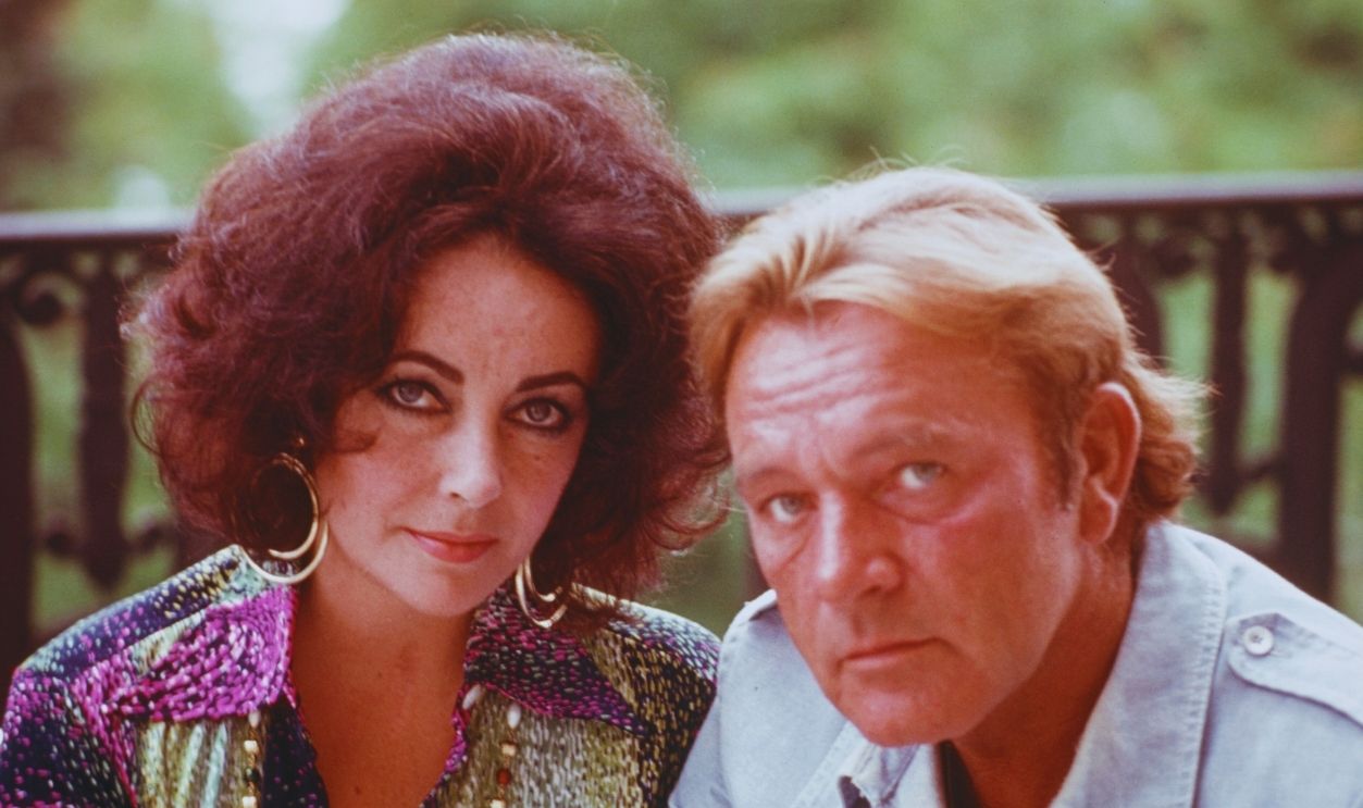 Gettyimages - 1307542039, American Actors Liz Taylor and Richard Burton American Actors Liz Taylor and Richard Burton