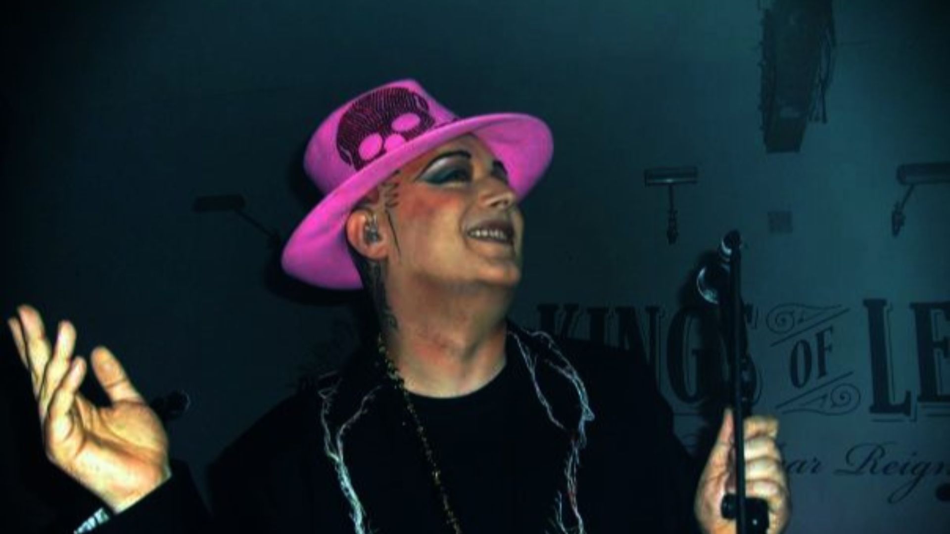 File:BOY GEORGE.jpg