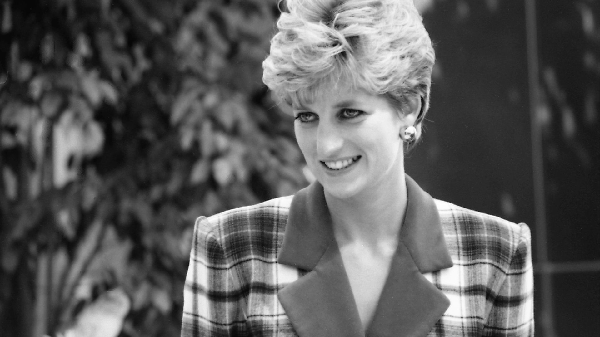 File:Princess Diana at Accord Hospice.jpg