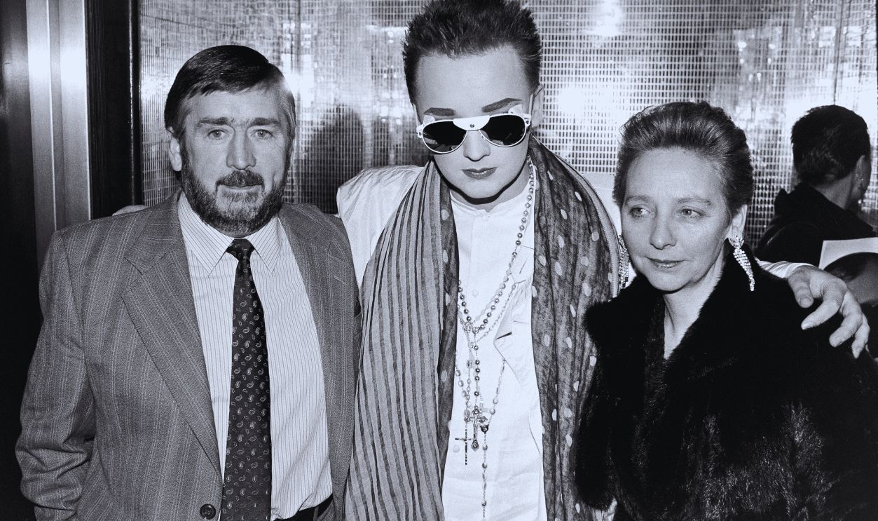 Gettyimages - 1237406266, Boy George 1984 Singer Boy George with his parents, Mr and Mrs O'Dowd, March 26th 1985.