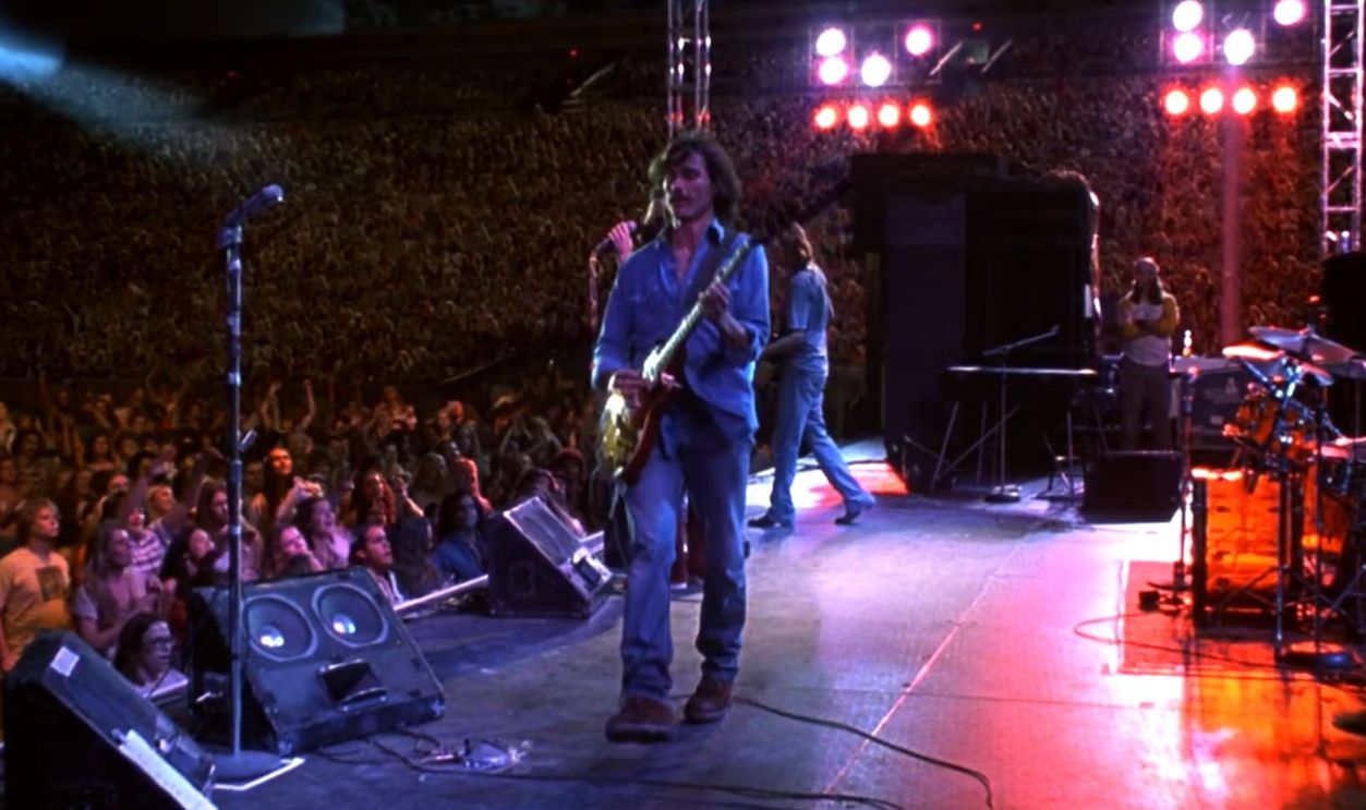 Screenshot from Almost Famous (2000)